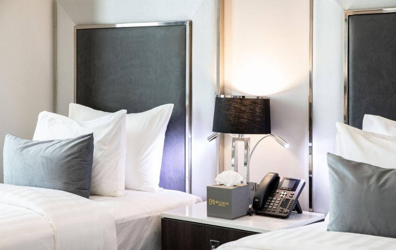 דוחה New Blue Rose Hotel מראה חיצוני תמונה